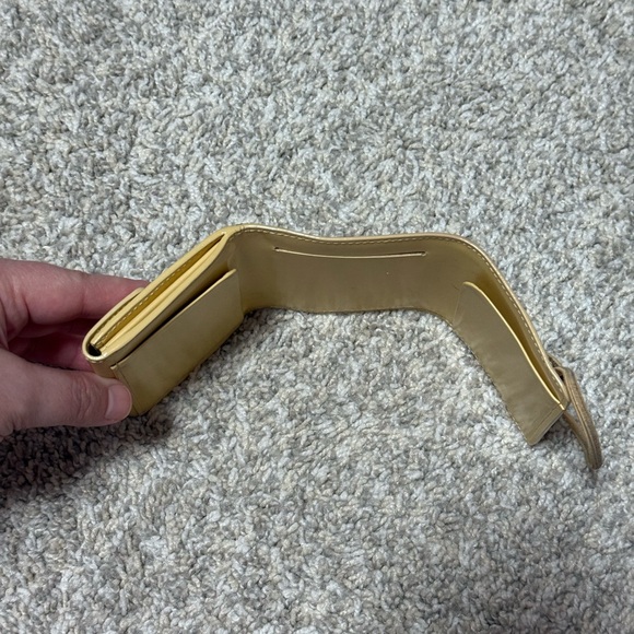 Vintage Louis Vuitton Portefeullie Elastique Vanilla Epi Leather Trifold Wallet - Picture 4 of 12